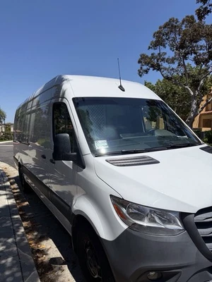 Mercedes-Benz Sprinter 2023  Foto 1 de 4