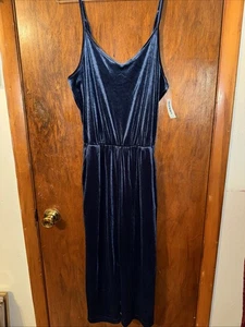 Old Navy Shimmery Blue V Neck Jumpsuit Size M. NWT. C129 - Picture 1 of 7