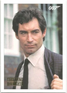 James Bond Archives 2016 Spectre #14 "Living Daylights" Gold Chase Card #042/125 - Bild 1 von 1