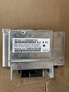 NUEVO Módulo de retención de ocupantes Mopar genuino CBSZR063AA - Imagen 1 de 3