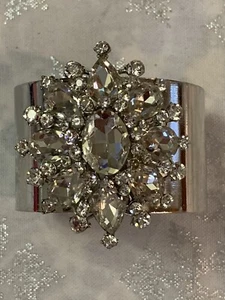 New Designer Statement Bracelet In Shiny Silver Tone! Wowza! - Picture 1 of 7
