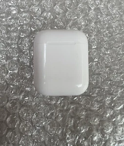Genuine Apple AirPods (2nd Gen) WHITE - Picture 1 of 3