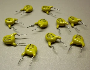 10 Stück 1,5 nF / 400 V Keramik Kondensatoren (M0603) - Picture 1 of 1