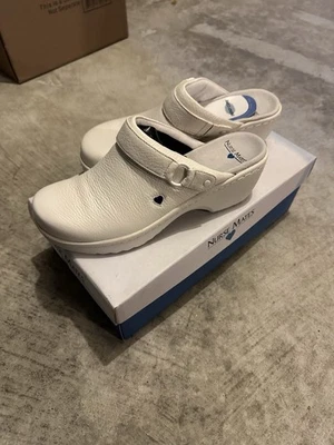 Nurse Mates Caitlin White Size 8.5 Women's New In Box - Image 1 of 4