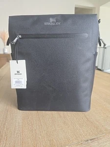 Mochila refrigeradora Stanley 20 latas/14,8 qt todo el día Madeleine Midi - negra azabache - Imagen 1 de 6