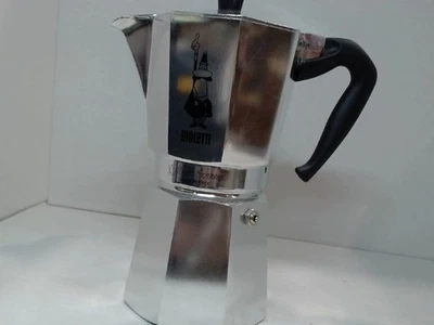 UsadoMuy bueno - Cafetera espresso Bialetti Moka Express 9 tazas Foto 1 de 4