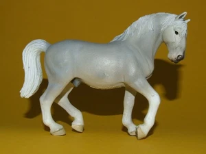 21) Schleich Schleichpferd Pferd Lipizzaner Hengst 13293 top unbespielt - Bild 1 von 7