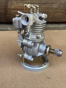 FEENEY 10 ccm MODELLFLUGZEUG MOTOR VIERTAKT - Bild 1 von 9