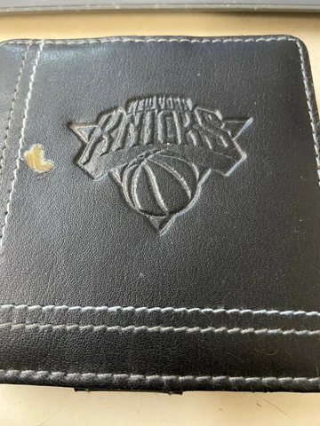 NY Knicks NBA SET OF 6 LEATHER COASTERS  Embossed Logo Black Leather LOOK Cover