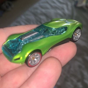HOT WHEELS 2008 DESIGNS CHALLENGE HW40 GREEN LOOSE - Picture 1 of 3