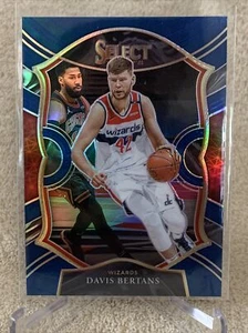 NBA 2021 Select Basketball Concourse azul Prizm DAVIS BERTANS #28 - Imagen 1 de 2