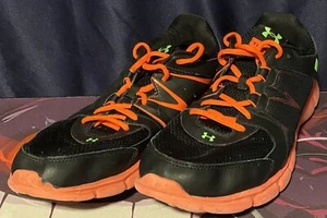 Under Armour UA Thrill 2 Herren 14 schwarze Laufschuhe ART # 1273946-003 - Bild 1 von 7