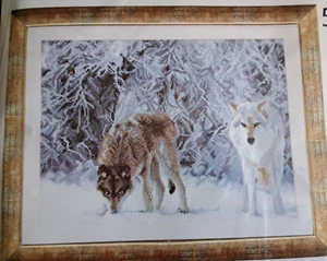 DIY Counted Cross Stitch Kit Carivna Mit- Wolves C013 - Picture 1 of 3