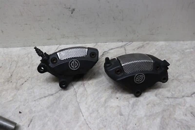 Conjunto de pinças de freio dianteiro Harley Night Rod Special 2007-2011 par  - Imagem 1 de 4