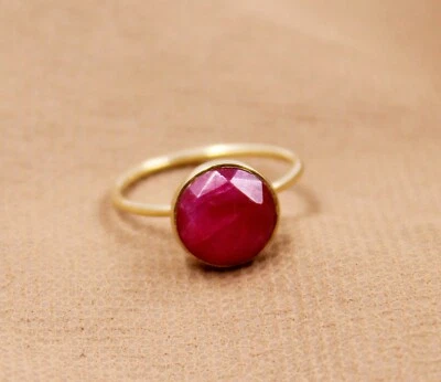 Anello in argento rubino misura 6 US Gold Plated 925 Sterling Silver Gemstone... - Immagine 1 di 4