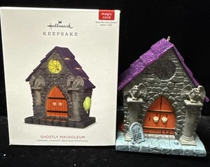 New 2018 Ghostly Mausoleum Magic Cord Light Sound Hallmark Ornament Free Ship - Picture 1 of 6