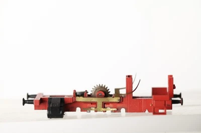 Arnold Spur N Ersatzteil für 2241  Hanomag grün  Chassis Getriebe  (336972) - Bild 1 von 3