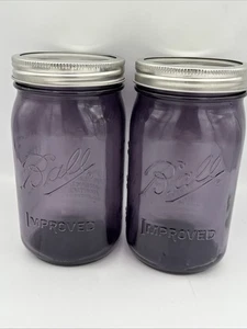 2 Ball Einmachgläser Verbessert Lila Pint 24 Oz Sammleredition mit Deckel 100 Jahre - Bild 1 von 8