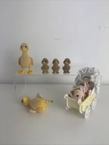 Sylvanian Families Darlings Ducklings set carrozzina per bambini più anatre extra - Foto 1 di 6