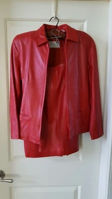 Traje de cuero rojo para dama - Lord & Taylor, vintage Foto 1 de 4