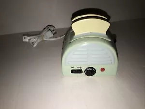 Scentsy Morning Toast Wax Warmer Retro Toaster Retired - Picture 1 of 7