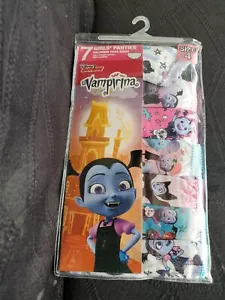 Girls Vampirina Panties (Size 4) BRAND NEW IN PACKAGE Fast Shipping ✈ - Picture 1 of 4