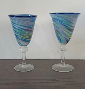 Weinkelch Wasserglas blau grün Wirbel mundgeblasen Kunstglas 8" & 7,5" 2 Set - Bild 1 von 2