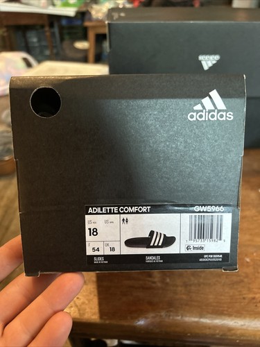 ADIDAS Nuove diapositive comfort unisex Adilette taglia 18 da uomo