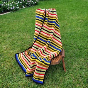 Vintage Retro Multicolor Afghan Blanket 63x46in Handmade Granny Chic - Picture 1 of 9