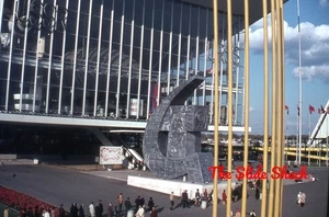 Montreal Canada Expo 67 UdSSR Soviet Pavilion 1967 Kodachrome 35mm Dia - Bild 1 von 1