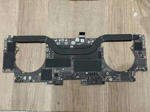 Macbook Pro 15” A1990 Logic Board 2018 strictly for parts / donor / iCloud - Picture 1 of 7