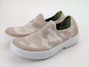 Oofos OOmg eeZee scarpe sneakers basse da donna taglia 7,5 slip on marrone mimetico - Foto 1 di 10