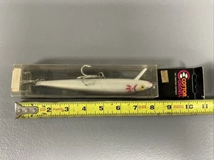 7” Cotton Cordell Red Fin C1011 - Picture 1 of 2