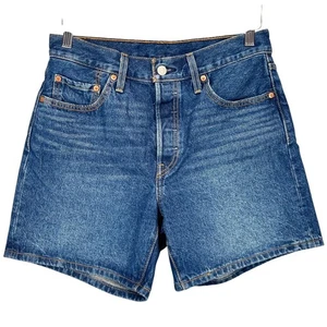Pantaloncini jeans Levi's 501 donna vestibilità originale denim bottoni blu mosca W28 - Foto 1 di 5