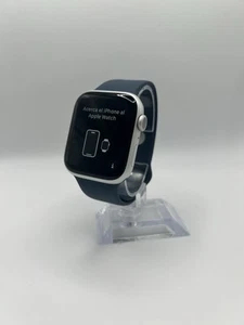 Apple Watch Series 9 | Dobry stan | 45mm | GPS | Dodatkowe paski - Zdjęcie 1 z 8