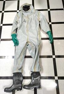 MSA AUER 3020-705 Chemical Protective Suit Anzug, KS, CH, Hy, MA - Picture 1 of 8