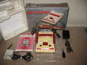 BOXED FAMILY COMPUTER NES FAMICOM NINTENDO CONSOLE JAP IMPORT - Imagen 1 de 21