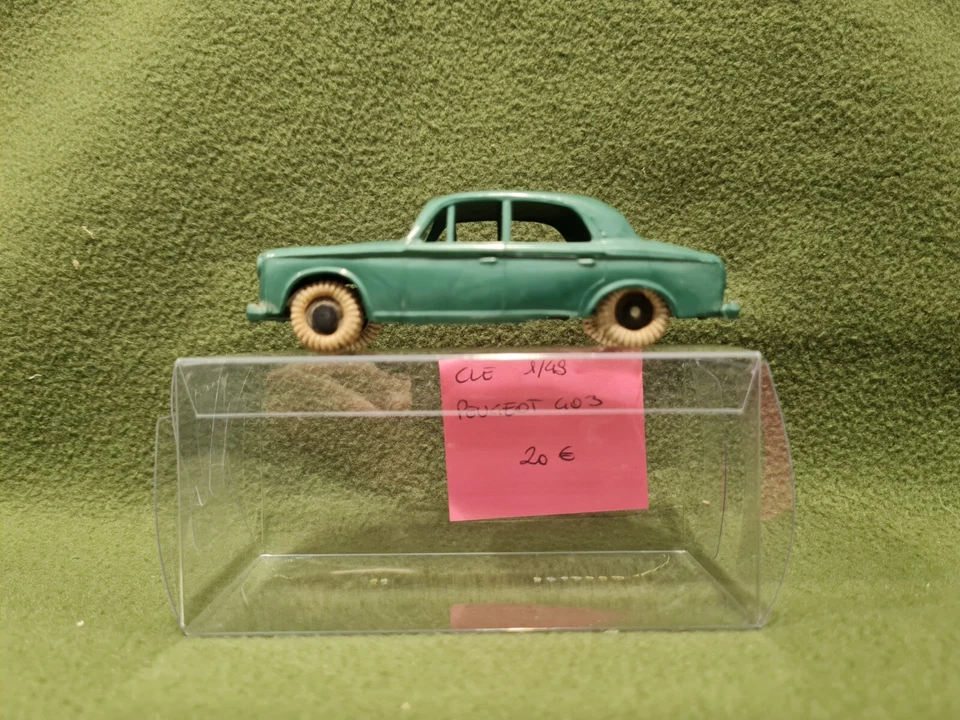 CLE PLASTICA MADE IN FRANCE PEUGEOT 403 SCALA 1:48 - Immagine 1 di 4