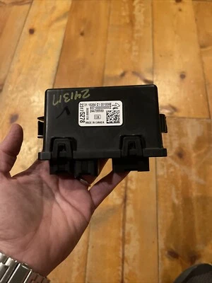 🏁2017 2018 2019 凯迪拉克 XT5 机箱控制模块电脑 23175278 二手 原始设备制造商 — 第 1/4 张图片