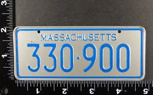 1968 Post Cereal MASSACHUSETTS Miniature License Plate (m68p0040) - Picture 1 of 2