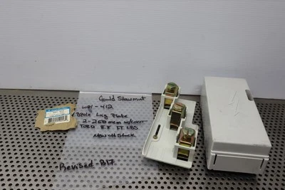 Gould Shawmut W01-412 3-Pole Lug Plate 2-250MCM W/ Cover New Old Stock - Image 1 of 4