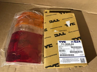 Lente de luz trasera TYC 11-1655-02 para camioneta Toyota 89-95 Foto 1 de 4