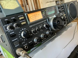 Icom IC-745 KW Transceiver incl. Netzteil PS-35, IC-SP3 Speaker und HM-36 Mikro - Bild 1 von 24