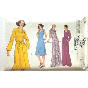 1970s Vintage Sewing Pattern Easy Evening Length A line Dress Bust 34 Vogue9721 - Picture 1 of 6
