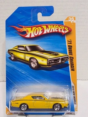 HOT WHEELS '71 DODGE CHARGER YELLOW #36 DIECAST CAR 036/240 2010 NEW MODELS - Image 1 of 4