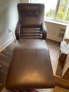 Stylish 1960s/1970s Vintage Lounger with Adjustable Seat (Motorized) - Picture 1 of 9