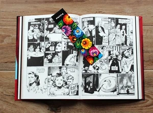 44 - ANTHOLOGY OF COMICS - WARSAW UPRISING 1944 - 17 novels fascinating view - Picture 1 of 8