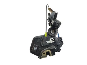 Serratura porta posteriore sinistra TOYOTA AVENSIS T25 (2003-2006) - Foto 1 di 4