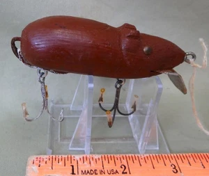 Señuelo de ratón tallado a mano de arte popular muy antiguo de 3", TE, labio de buceo, C. 1930 - Imagen 1 de 8