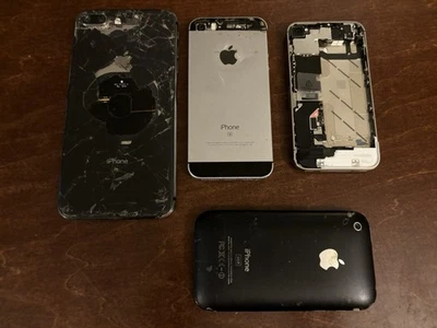 批量 4 件 iPhone - 仅零件损坏。 最佳优惠 — 第 1/2 张图片